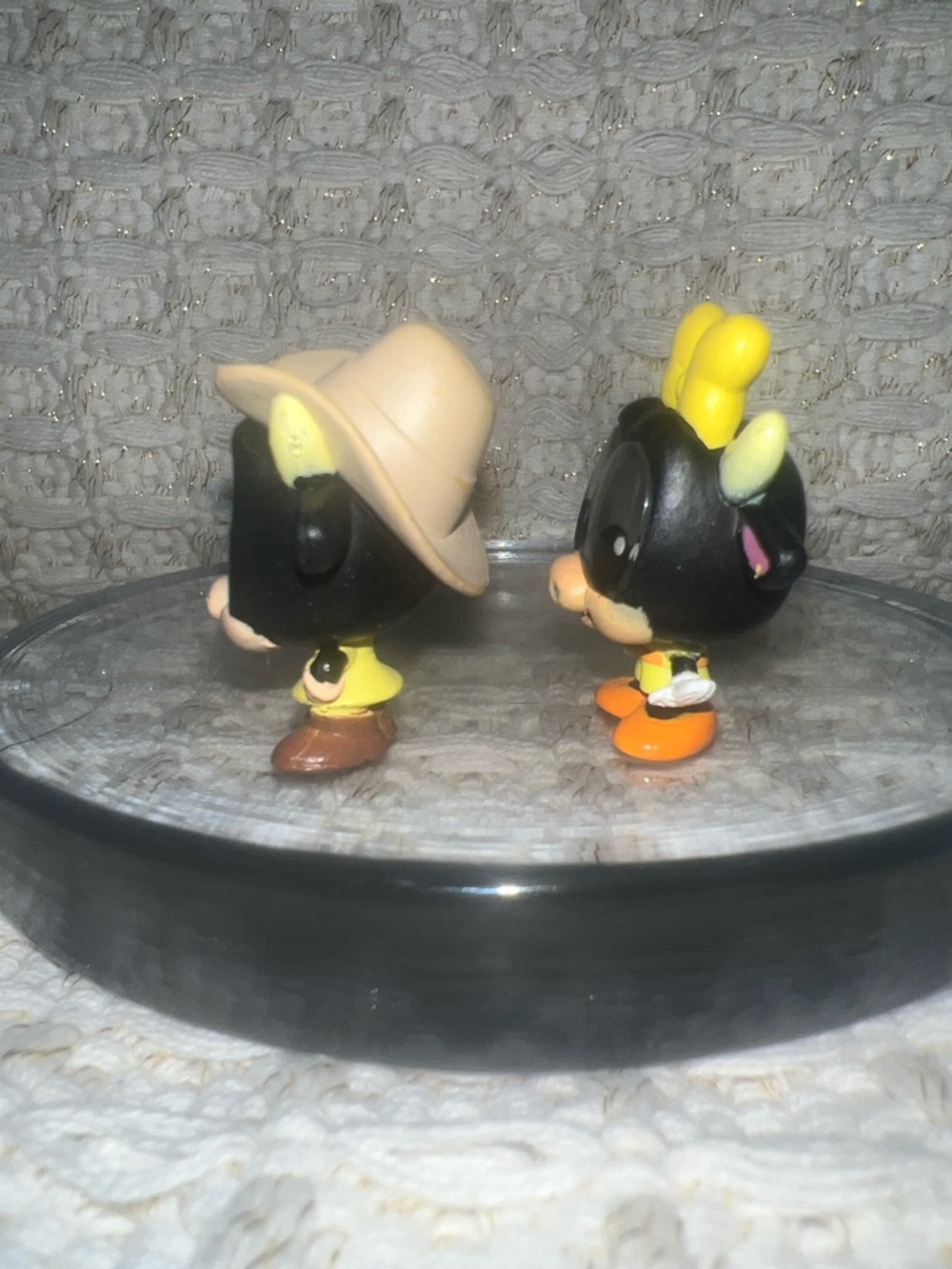 Disney Doorables Clarabell Pair - Picture 2 of 4